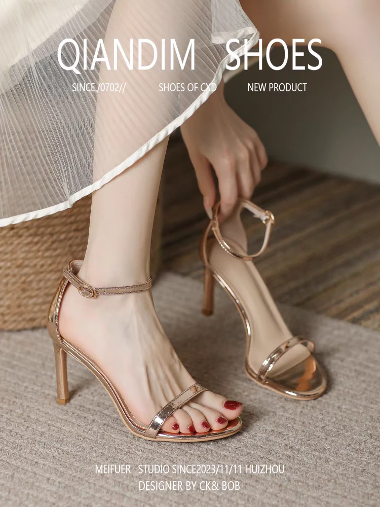 2025夏季新款一字扣带凉鞋女细跟露趾气质高跟鞋法式罗马女鞋小码