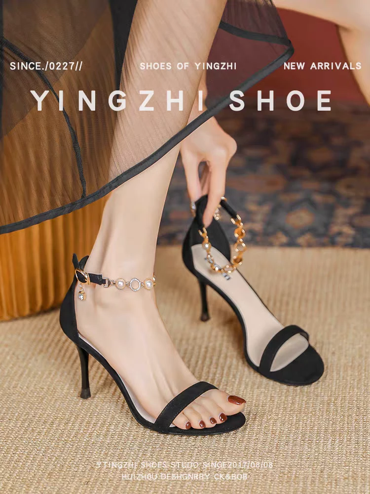 2024夏季新款黑色露趾一字扣带细跟凉鞋女链条法式高跟鞋百搭气质