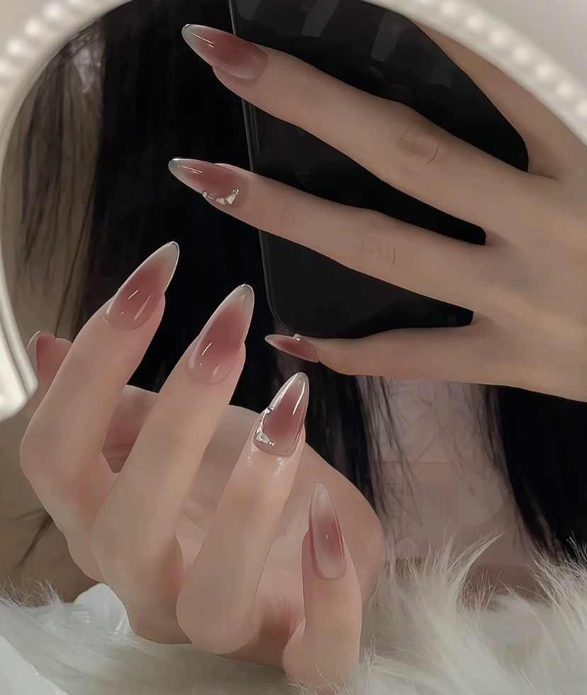 媛满【广寒宫】M611裸色猫眼腮红媛满手工穿戴美甲长短款2024新品