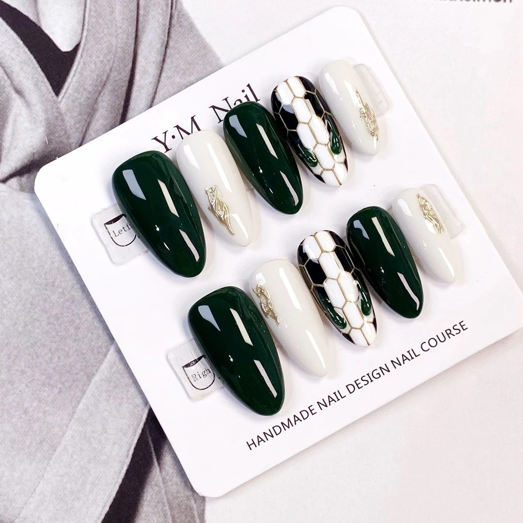 媛满【经典蛇头】绿色宝格莉蛇头扣纯手工穿戴美甲长短款新年款