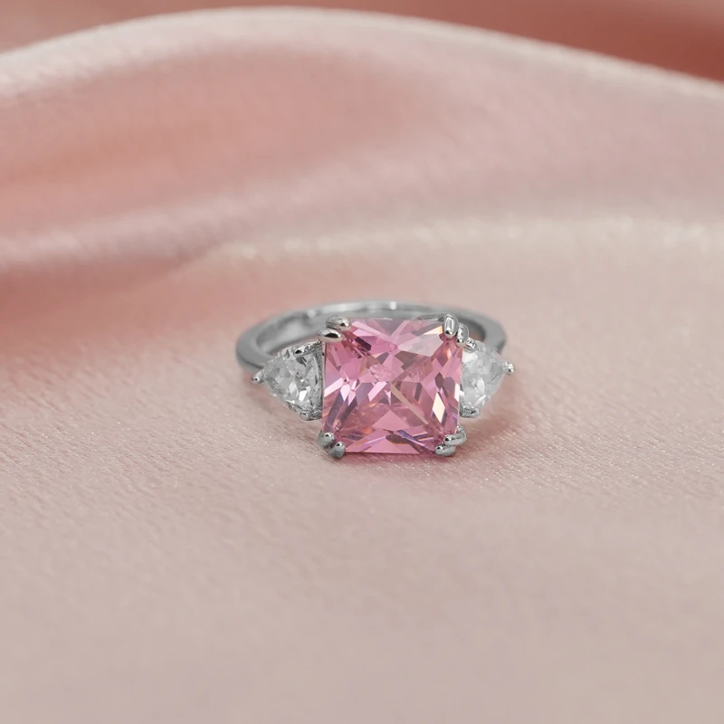 气质轻奢时尚经典镶嵌日常精致粉红戒指-1022