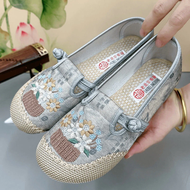 北京中式布鞋透气国风渔夫民族脚蹬绣花鞋中老年软底舒适汉服妈妈