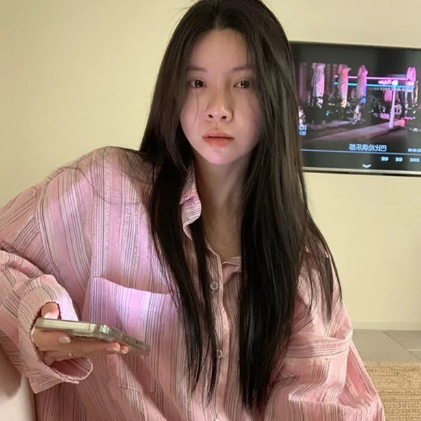 韩系设计感粉色条纹长袖衬衫女2025春款韩版宽松休闲慵懒风上衣