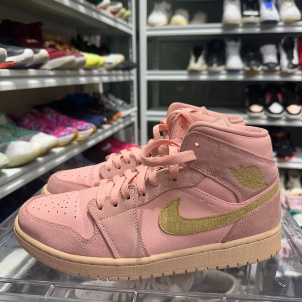 aj1脏粉中帮 42码  平台1749