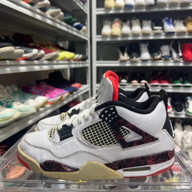 【球鞋】aj4热熔岩 42码 小瑕疵较多