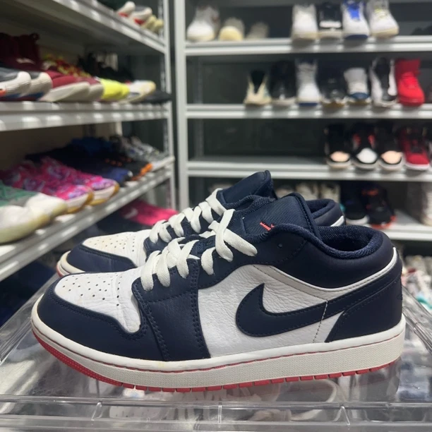 aj1午夜蓝 41码 鞋帮瑕疵