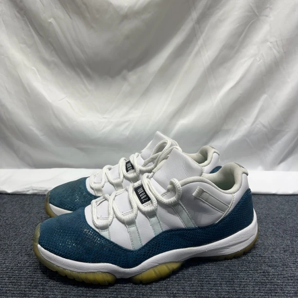【球鞋】aj11蓝蛇/43码