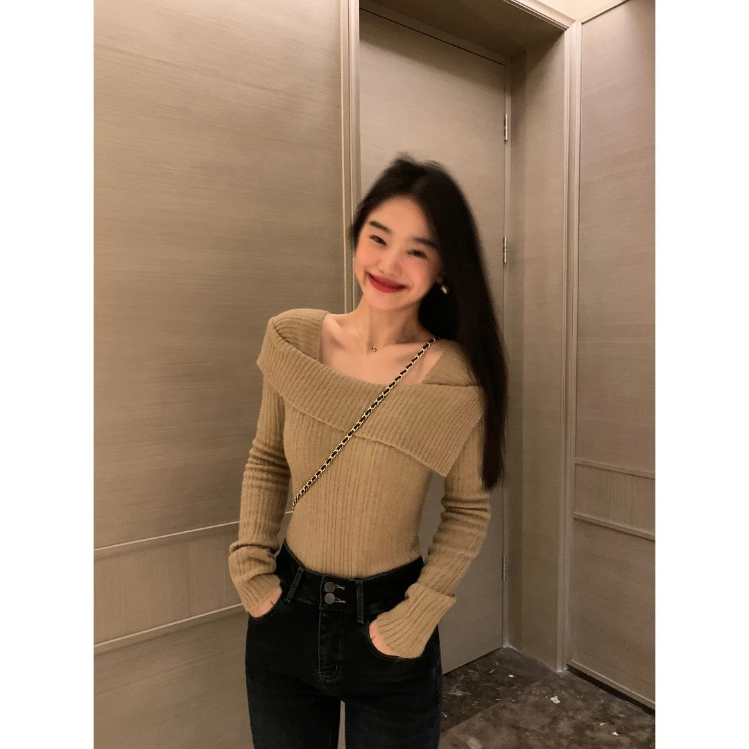 黑色一字领毛衣女春秋新款设计感韩系修身气质方领针织衫打底上衣