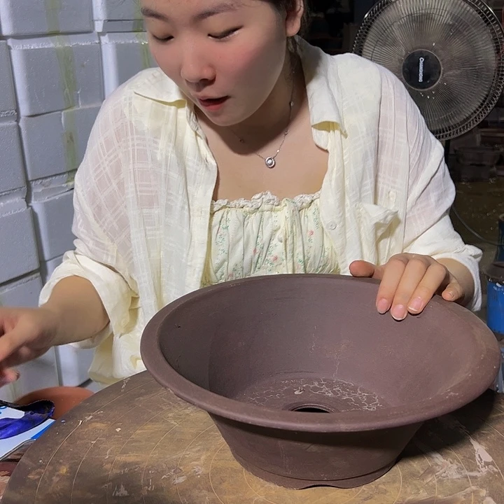 红陶20CM（含）-50CM（不含）27加27斗盆