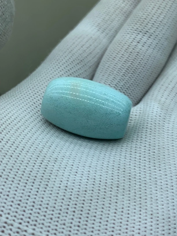 原矿绿松石尺寸25.7*16.5mm重9.4克