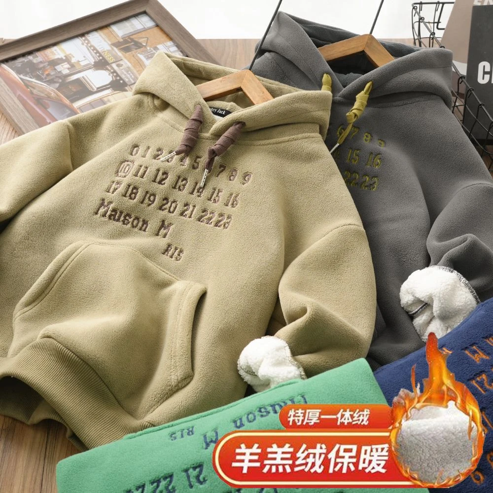 巴柆童森童马儿童男童秋冬新款数字刺绣暖暖绒连帽加绒卫衣中大童