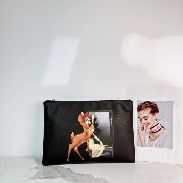 95新 Givenchy/纪梵希 时尚老花手拿包包