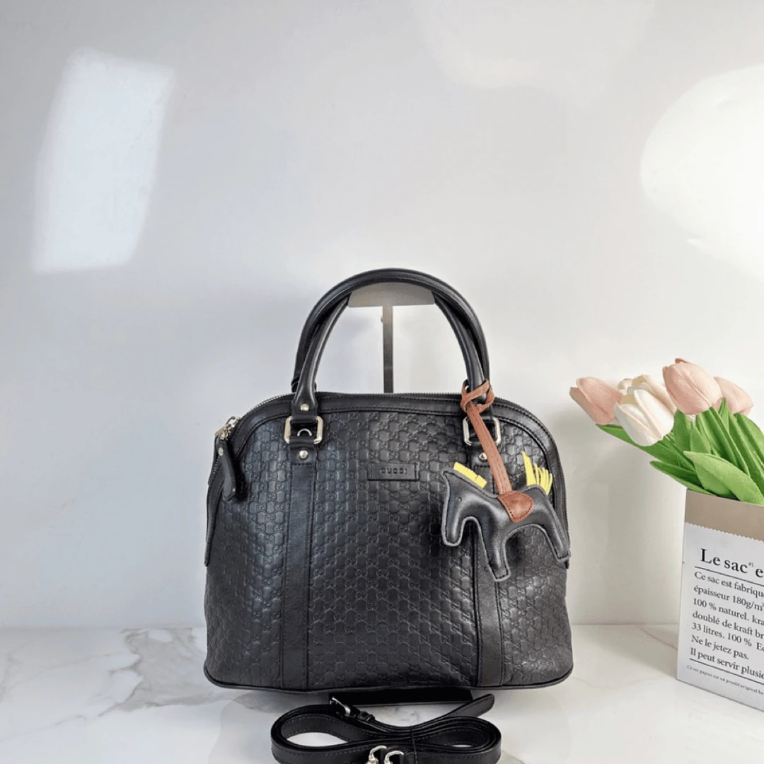 95新 GUCCI/古驰 时尚黑金小号贝壳包