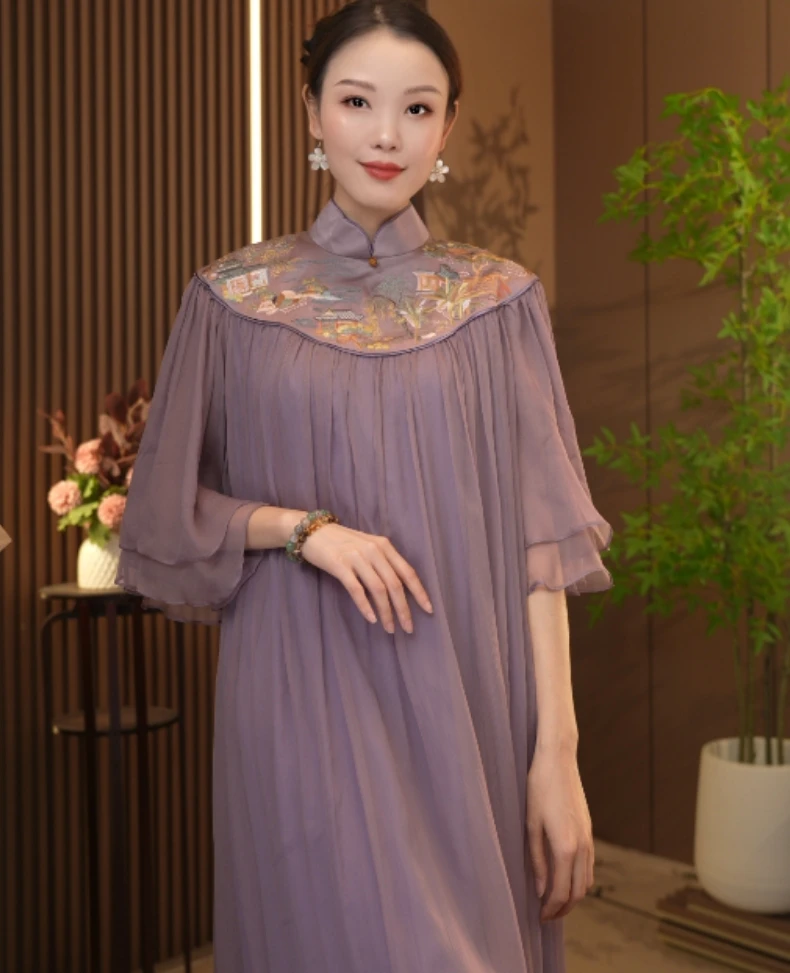 粉妆紫黛重工刺绣新中式改良款女装中长款连衣裙2024B0919-洪掌柜