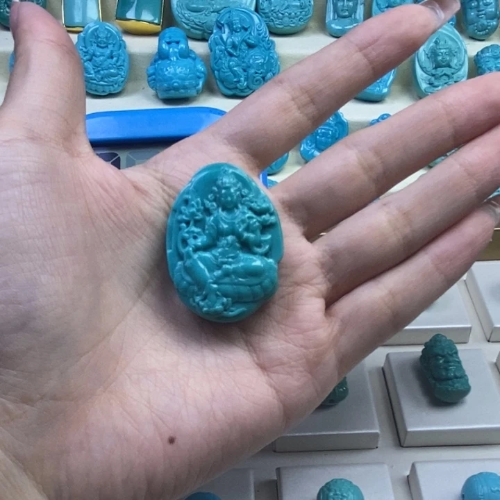 绿松石颈饰未镶嵌恶**皮