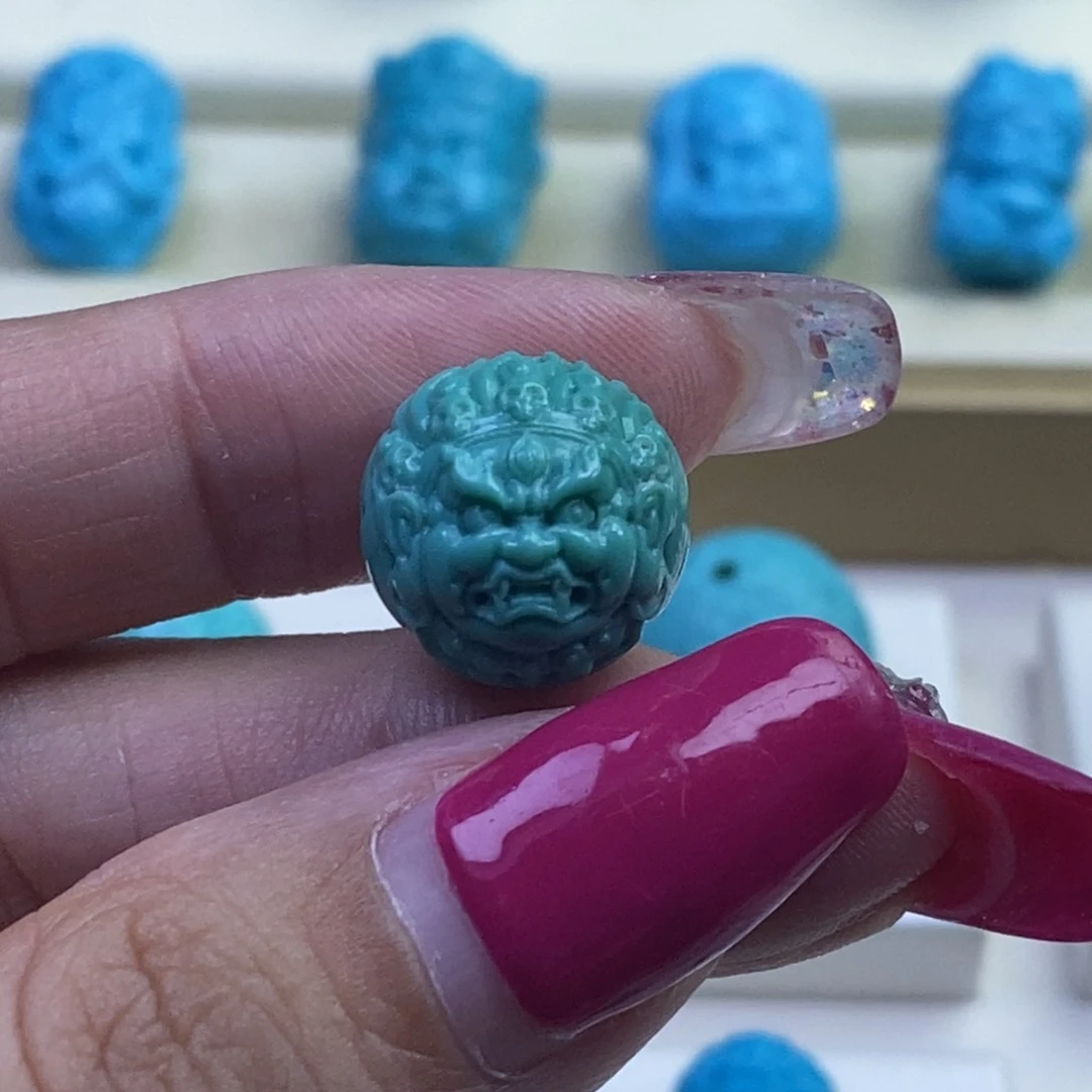 绿松石颈饰未镶嵌