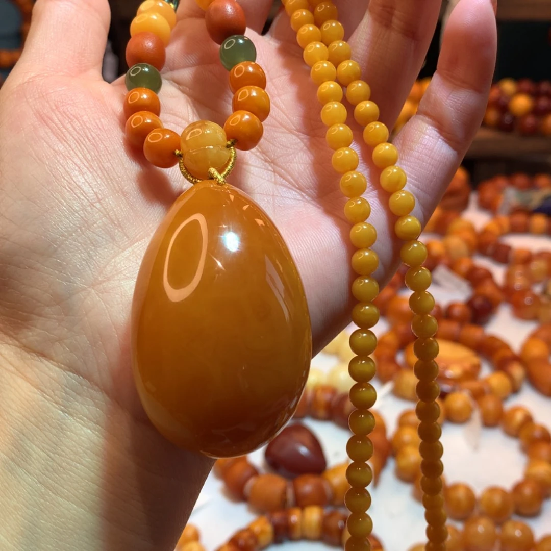 【闪购商品】蜜蜡吊坠(赠链)未镶嵌
