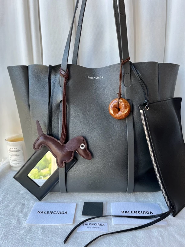 95新 Balenciaga/巴黎世家 水泥灰中号托特包妈咪包手提单肩包