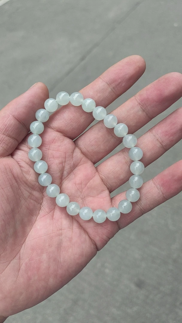 晴底色起胶起荧光7mm+翡翠珠链(多样性发货)
