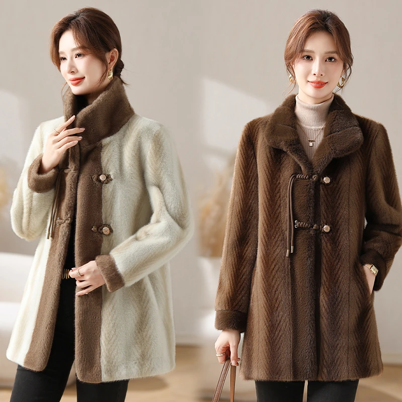 优雅气质妈妈秋冬装新款洋气翻领皮毛一体上衣中老年冬装加厚外套