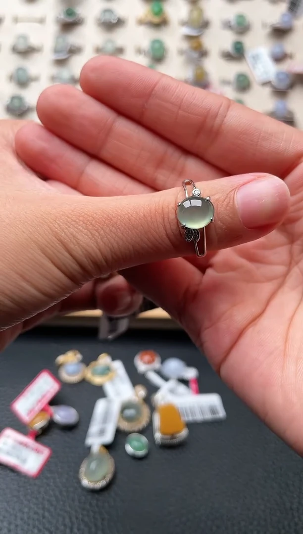 【闪购商品】翡翠戒指银S925镶嵌1111