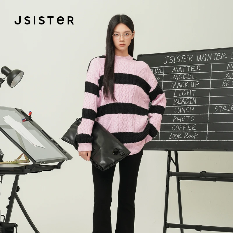 jsister 2024冬装新款 JS女装时尚粉黑条纹相交慵懒风宽松针织衫