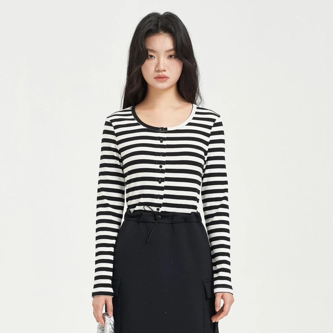 Jessyline 2023秋季新款 杰茜莱简约通勤黑白条纹针织衫内搭秋冬
