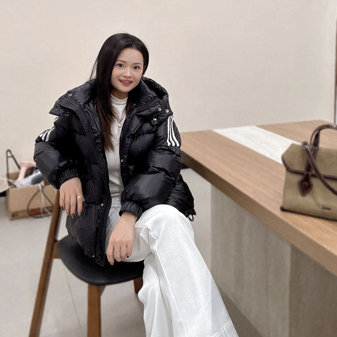 【PGXIAOM】小二定制时尚减龄连帽运动条纹短款羽绒服YR2747