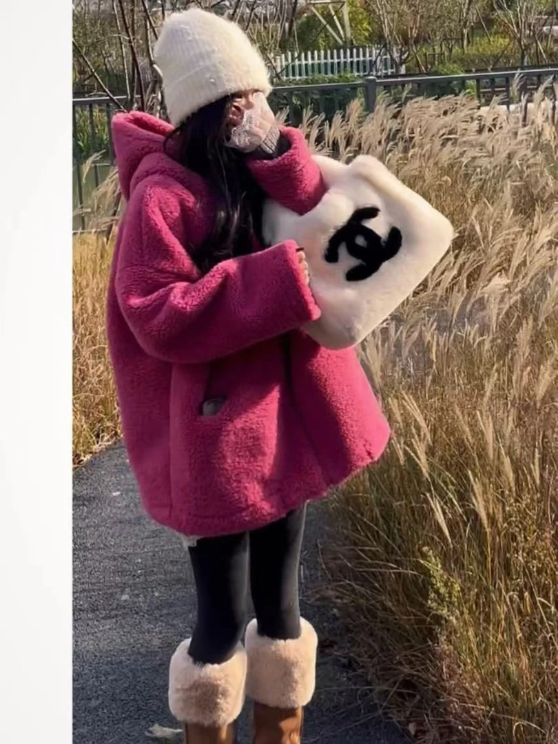 【WEN】软绵小熊 树莓粉重磅毛毛保暖连帽外套 YS692