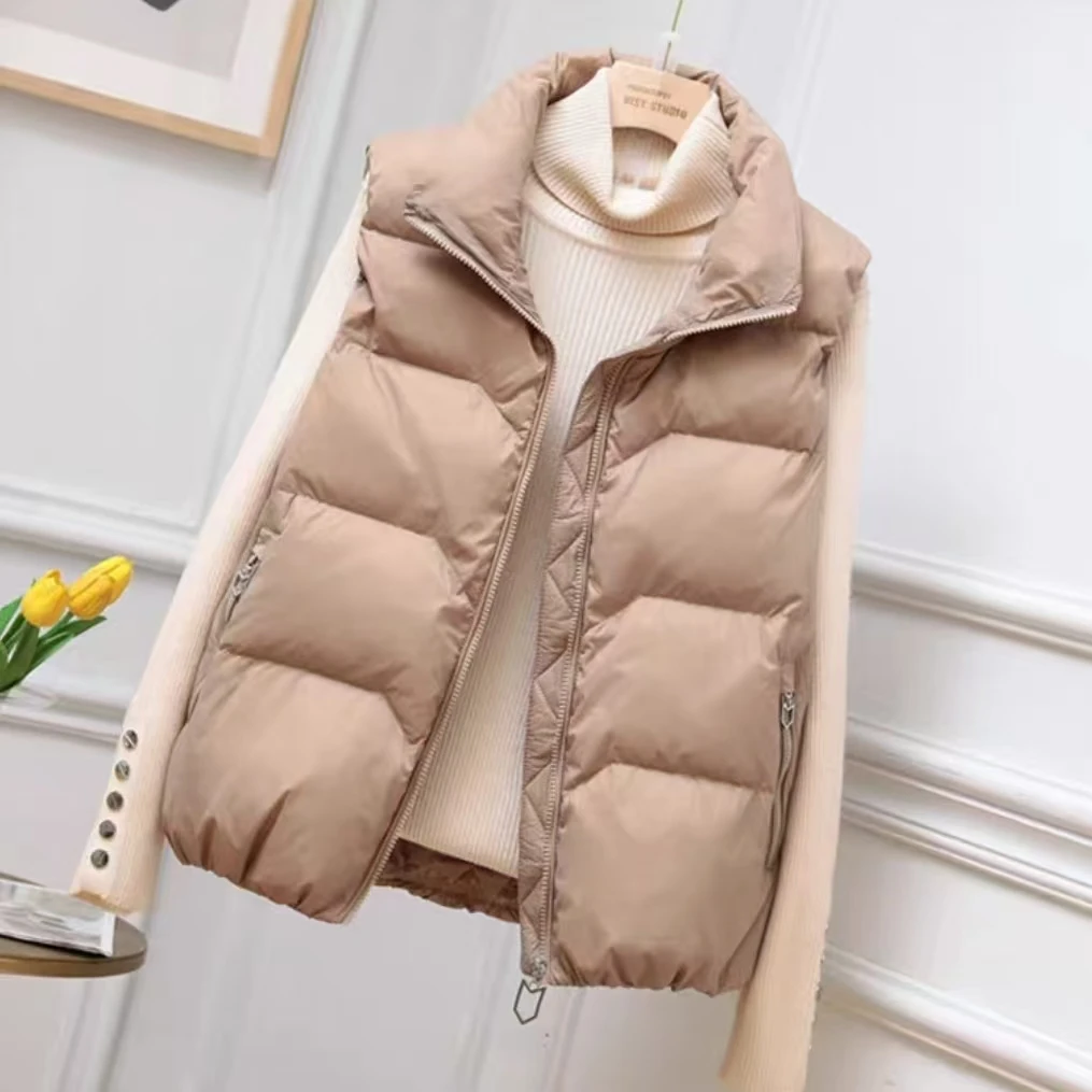 新款白鸭绒马夹羽绒马甲女时尚宽松显瘦休闲立领百搭保暖外穿短款