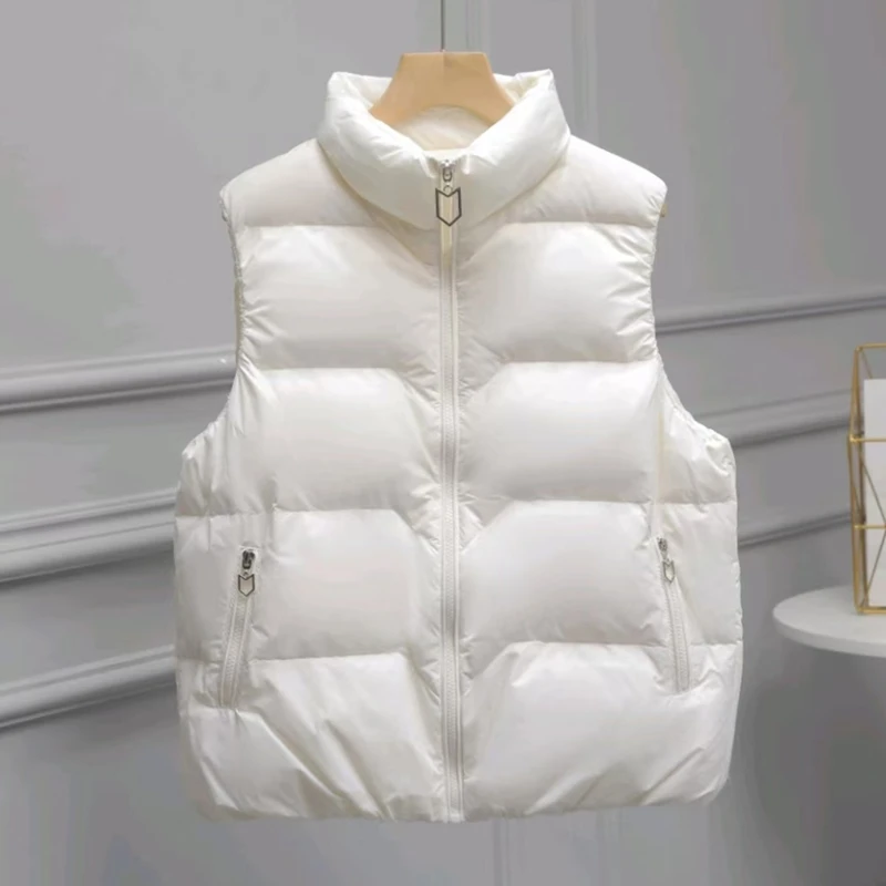 新款 白鸭绒马甲女士短款简约休闲减龄马夹宽松显瘦立领保暖外穿