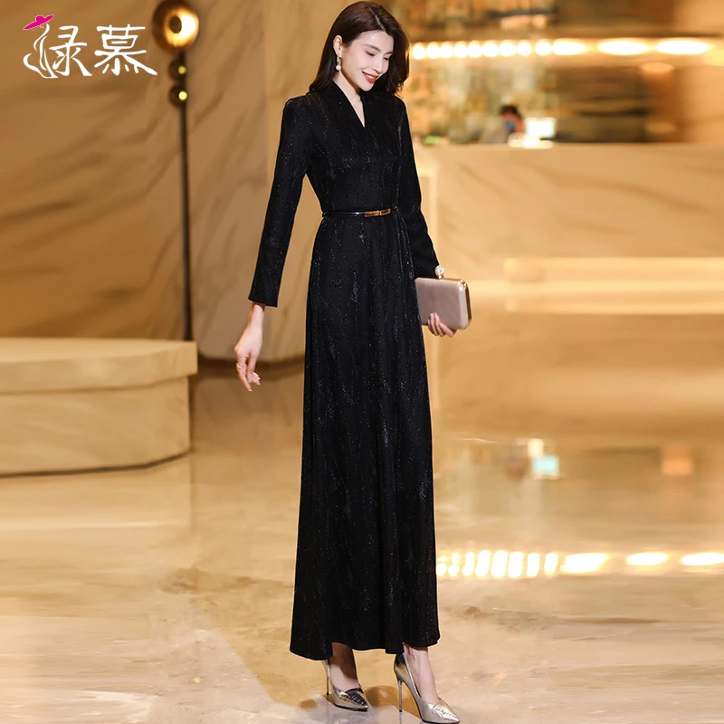 高级感黑色连衣裙高端精致2025春秋新款女气质显瘦超长裙到脚踝
