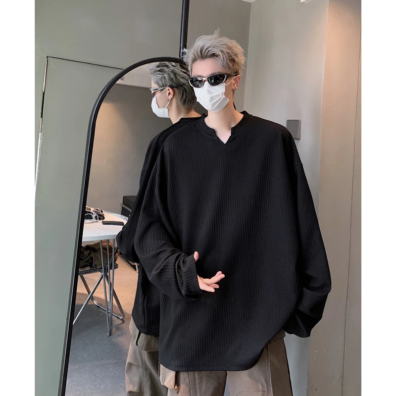 纯色V领长袖T恤男加绒秋冬穿搭百搭小众肌理感高级感痞帅打底上衣