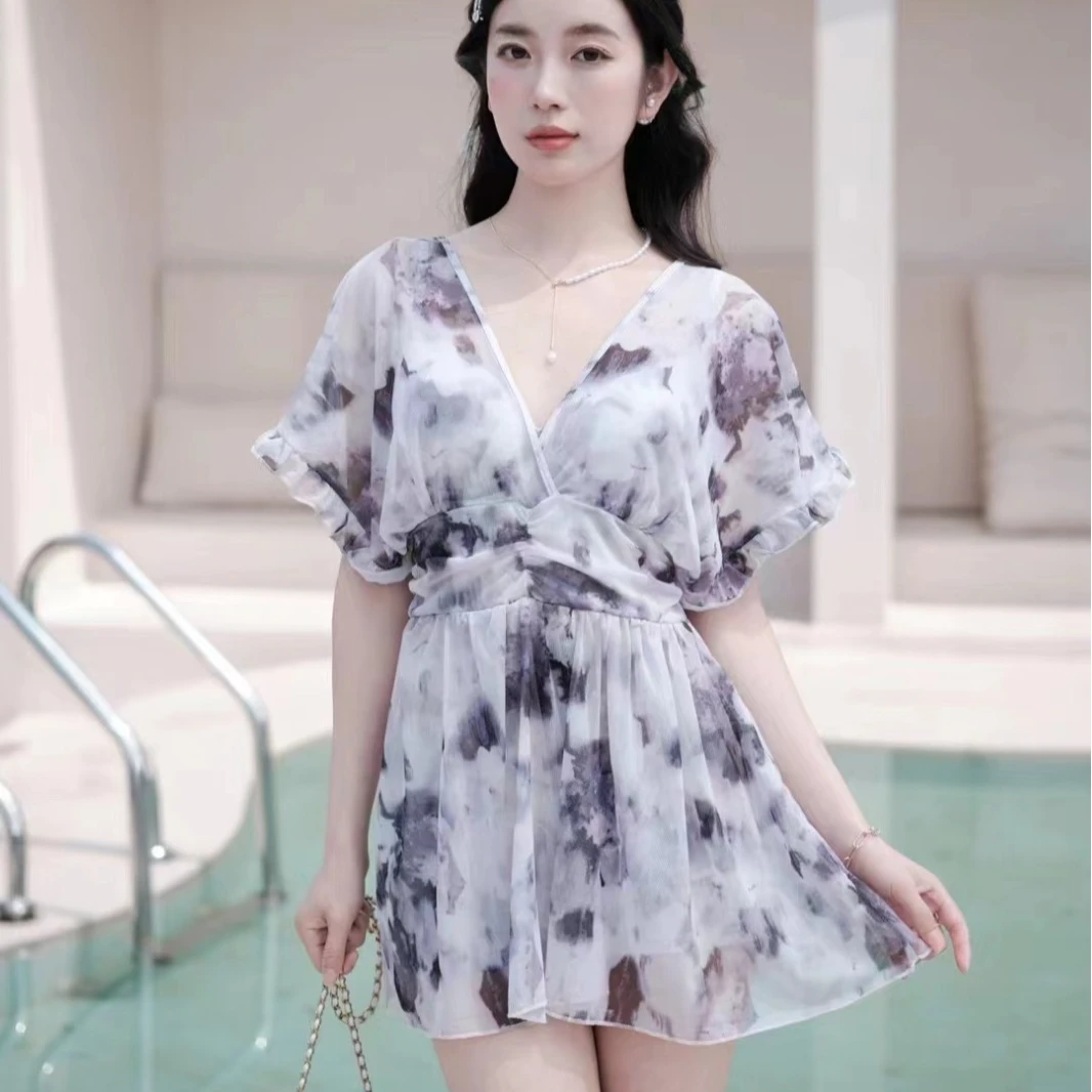 连体泳衣女显瘦遮肚2024新款网红款超仙女范韩国ins学生保守温泉