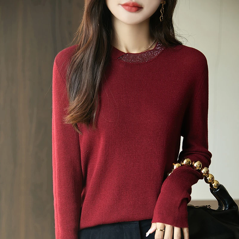 重工镶钻设计~圆领长袖精纺针织衫 女精致百搭纯色上衣打底衫