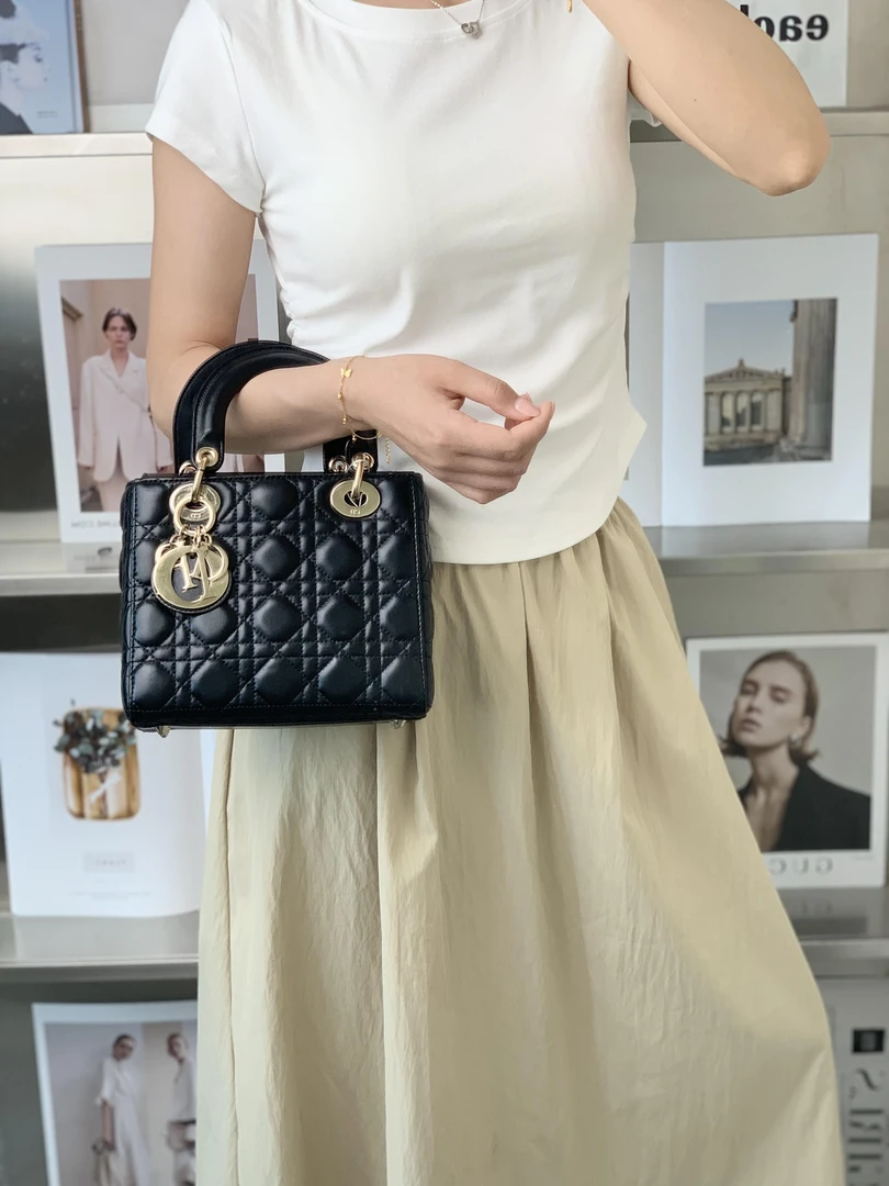 99新 DIOR/迪奥 dior戴妃四格黑金新肩带手提包/优品