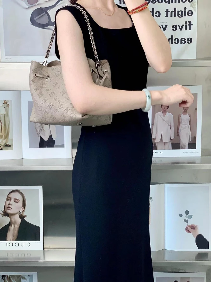 99新 LouisVuitton/路易威登 bella月光女神大象灰色/无公价/甄选