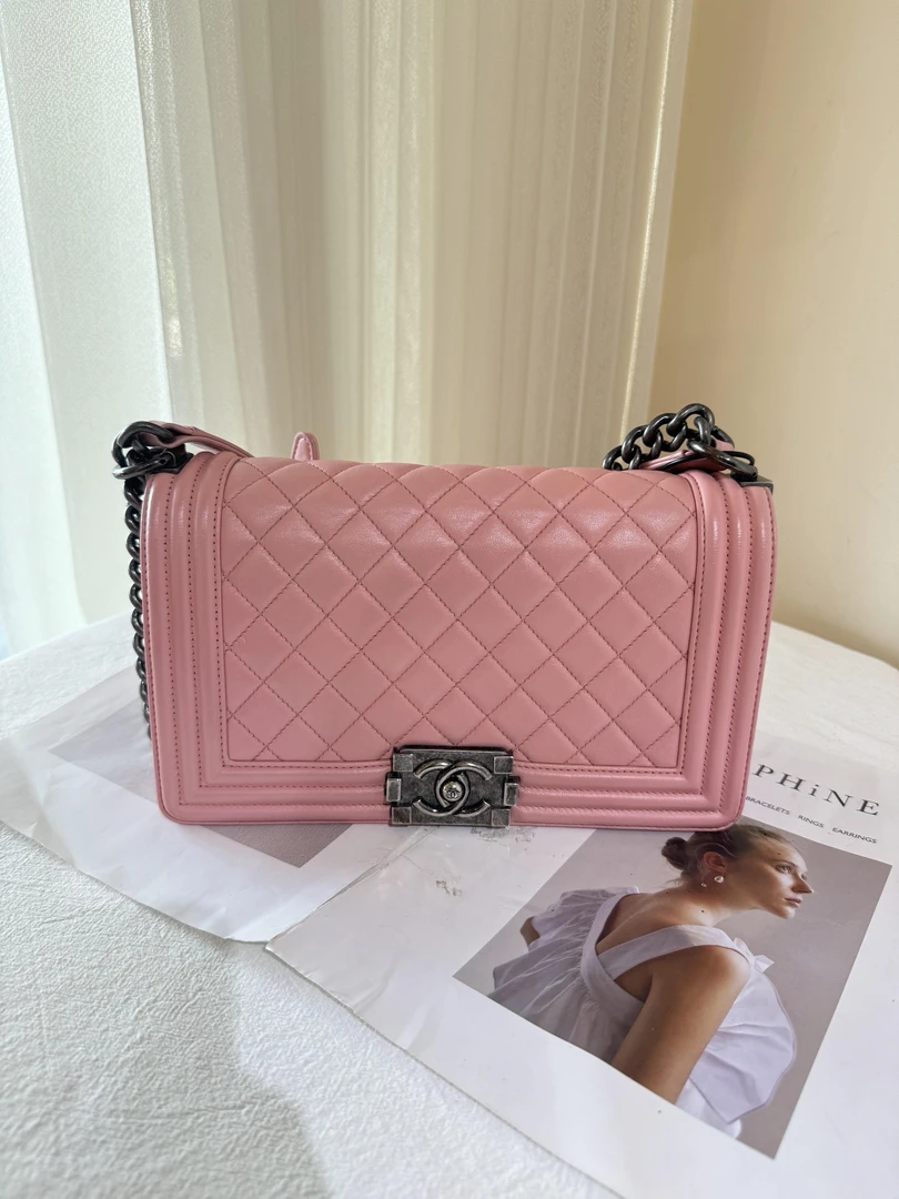 95新 Chanel/香奈儿 98新/香奈儿leboy中号粉色包/甄选