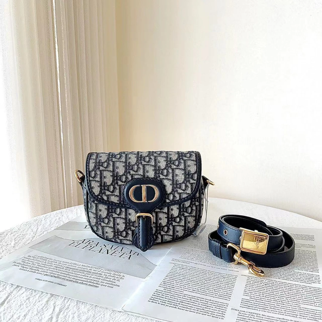 99新 DIOR/迪奥 dior bobby小号单肩斜跨包/无公价/优品