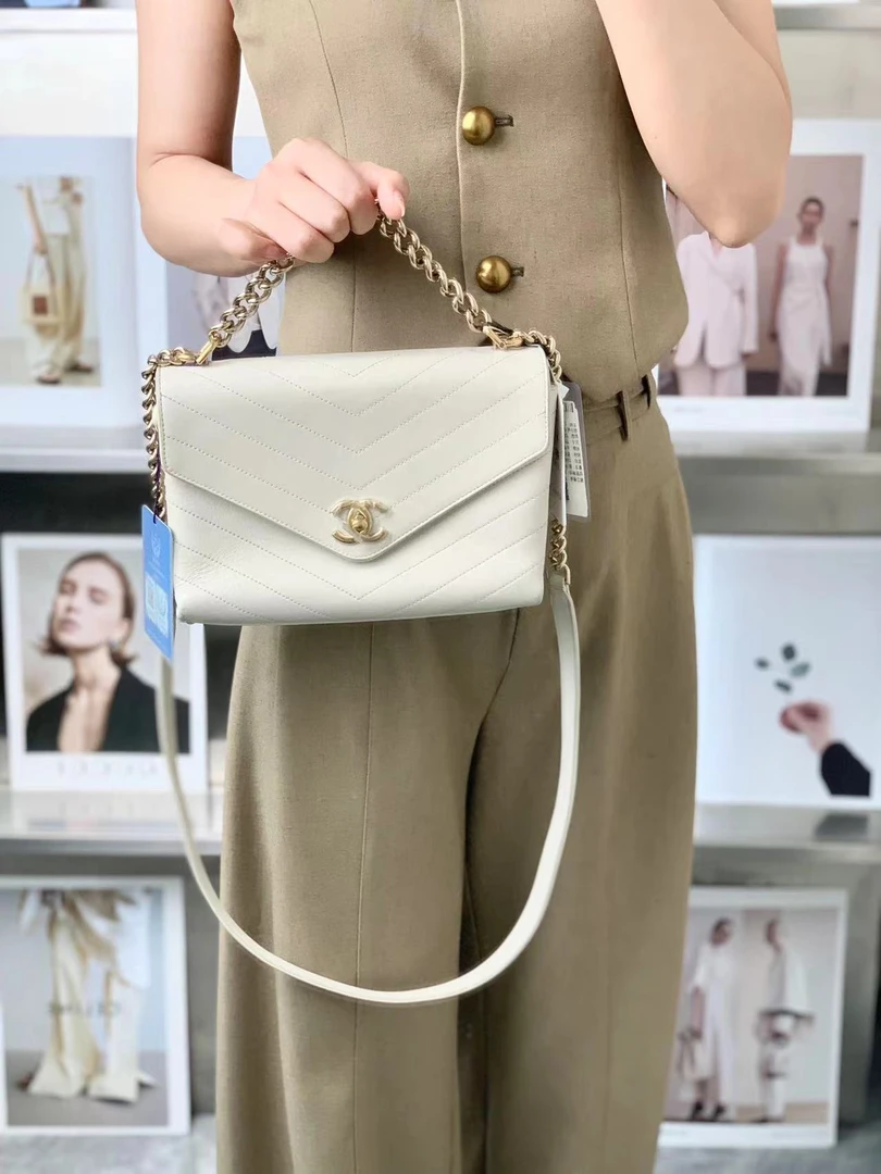 99新 Chanel/香奈儿 v纹白金信封包/无公价/甄选