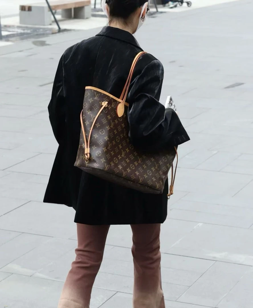 95新 LouisVuitton/路易威登 lv/neverfull中号换配皮 98新/优品