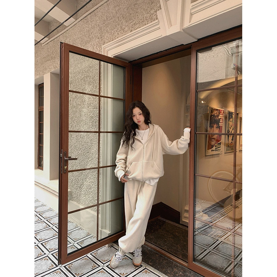 张贝贝 cozyfit 双面巴莉绒松弛慵懒感保暖两件套