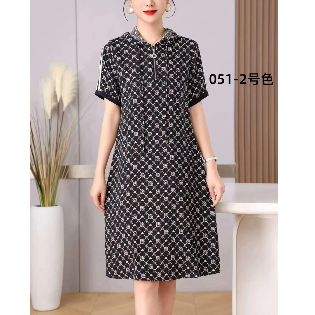 1-051-3新款舒适时尚印花连衣裙