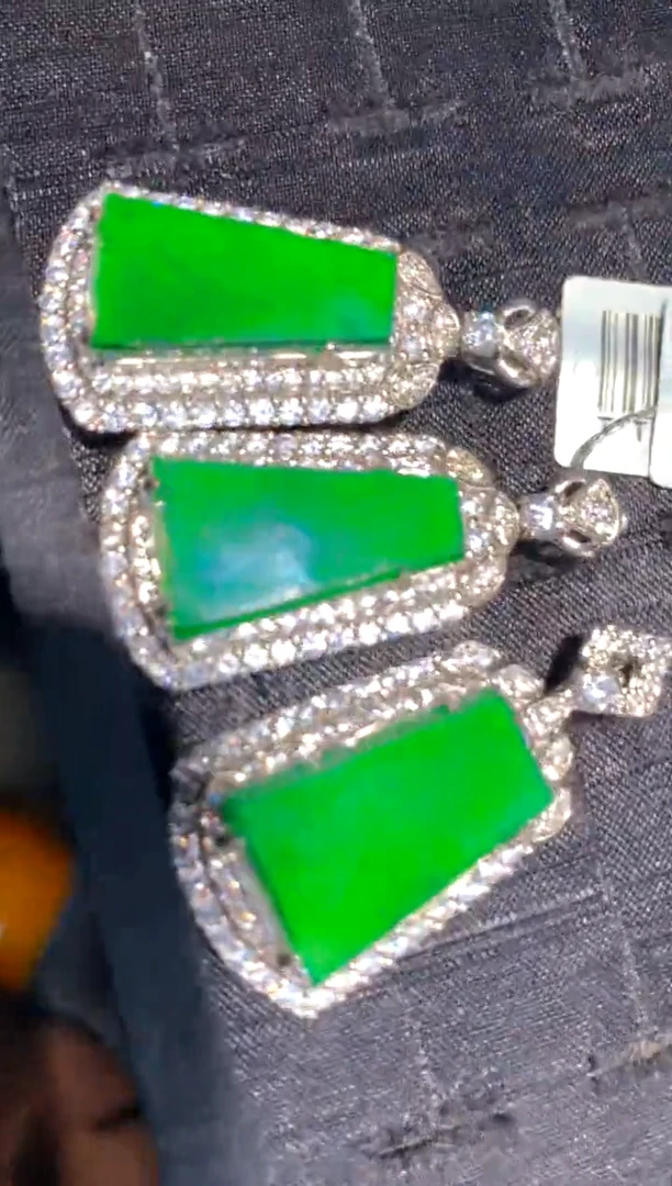 【闪购商品】定制翡翠合金73定制翡翠-多样性发货 {发其 一}