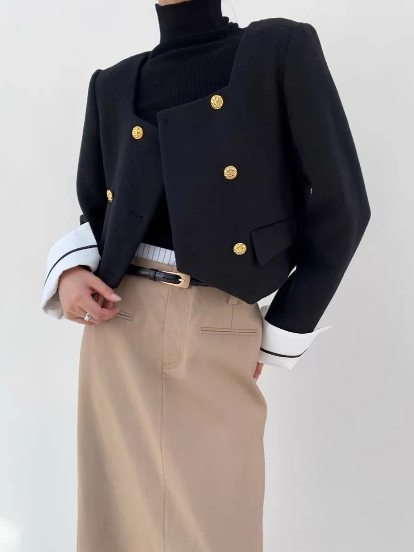 2024年秋季新款设计感都市气质方领双排扣西装百搭显瘦短款外套女