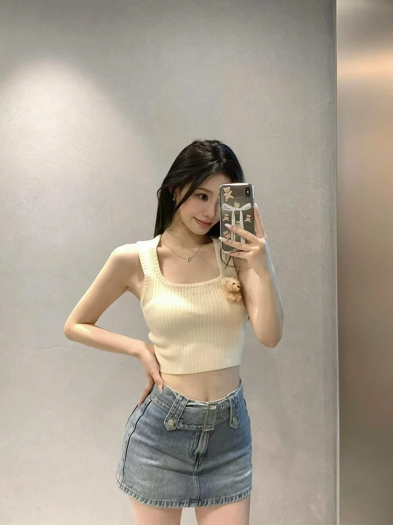 小众设计师时尚百搭背心通勤显瘦辣妹高腰短款打底夏季紧身