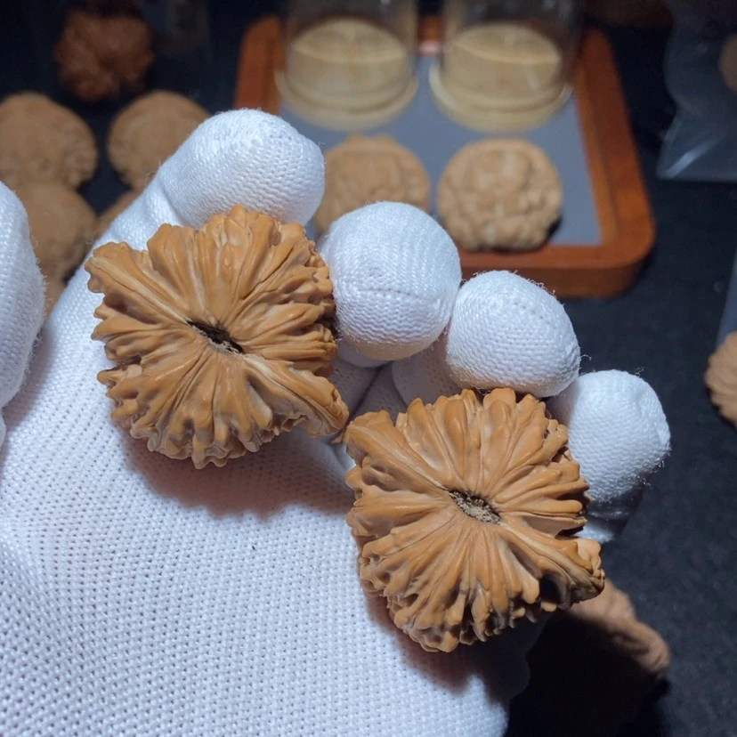 【闪购商品】文玩核桃吊坠萌***来全品40汉高楼