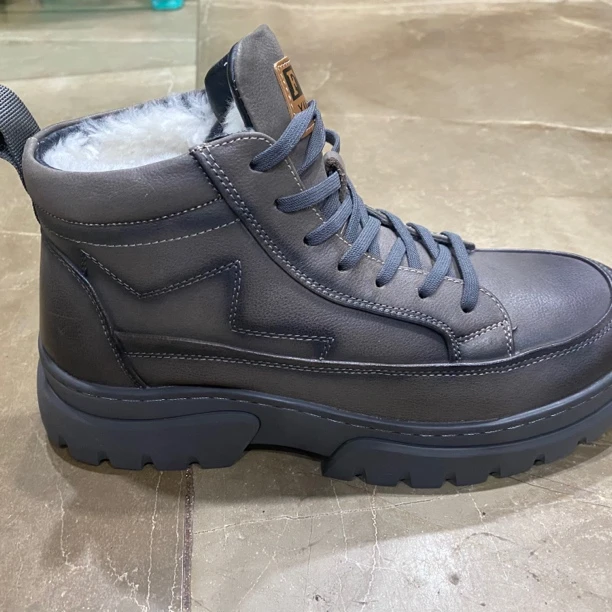 中高帮休闲男皮鞋