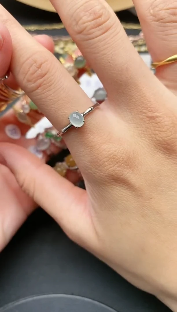 【闪购商品】翡翠戒指银S925镶嵌2222222+6