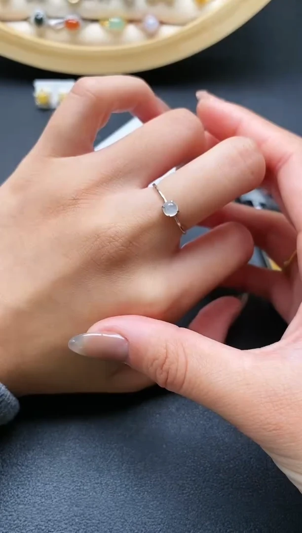 【闪购商品】翡翠戒指银S925镶嵌88888881+